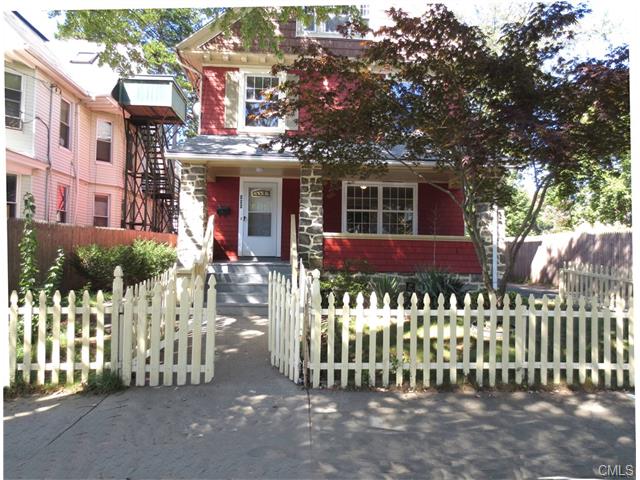 590 Beechwood Avenue, Bridgeport, CT 06604