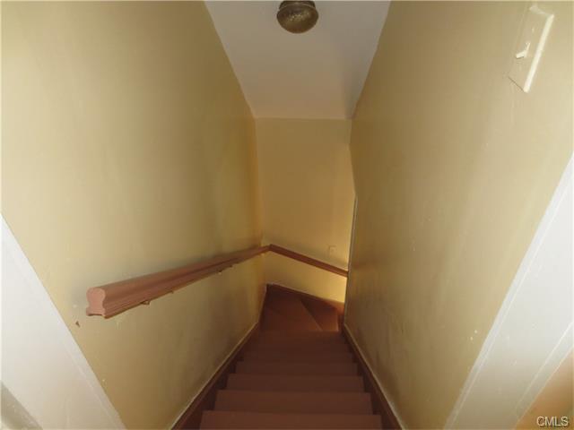 590 Beechwood Avenue, Bridgeport, CT 06604