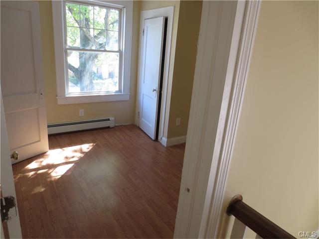 590 Beechwood Avenue, Bridgeport, CT 06604