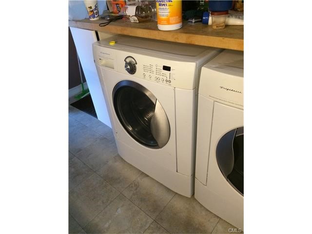502 Lexington Avenue, Bridgeport, CT 06604