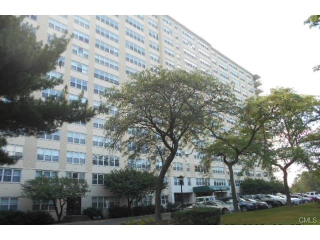 2625 Park Avenue, Bridgeport, CT 06604