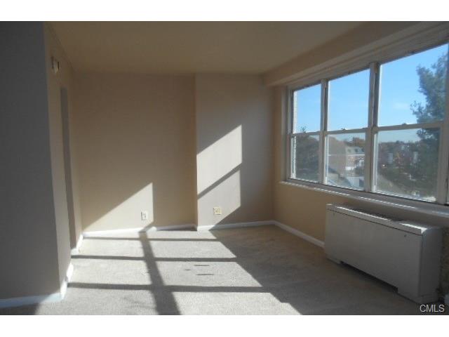2625 Park Avenue, Bridgeport, CT 06604