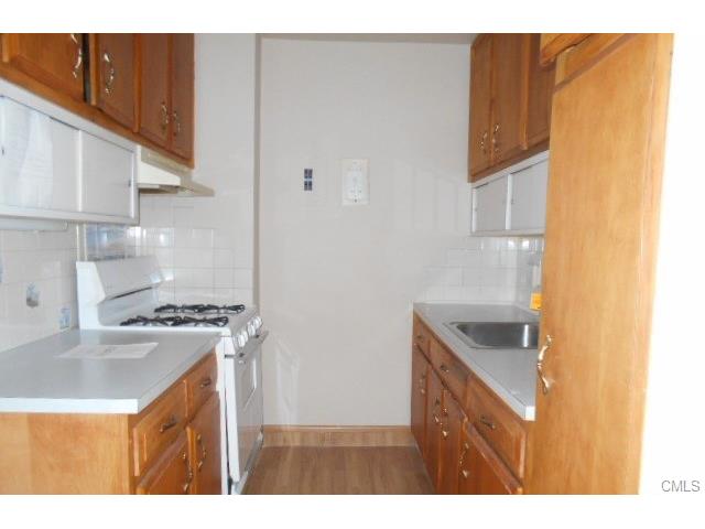 2625 Park Avenue, Bridgeport, CT 06604