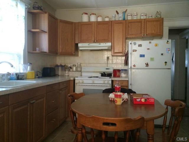489 Pequonnock Street, Bridgeport, CT 06604