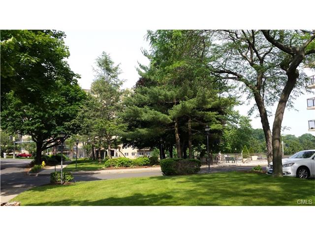 2625 Park Avenue, Bridgeport, CT 06604