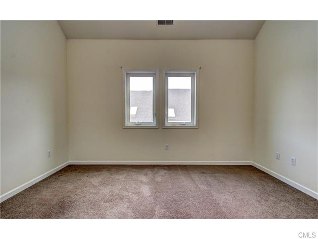 2660 North Avenue, Bridgeport, CT 06604