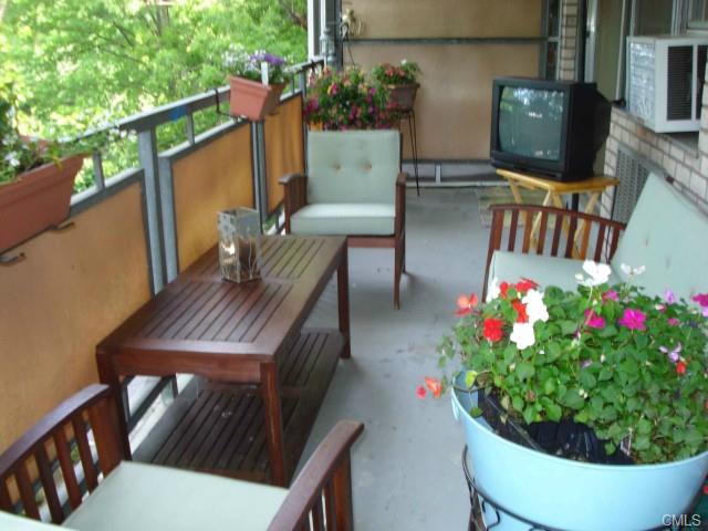 80 Cartright Street, Bridgeport, CT 06604