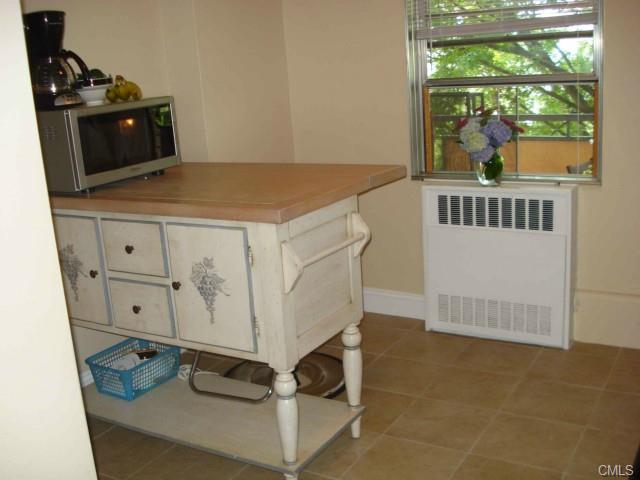 80 Cartright Street, Bridgeport, CT 06604