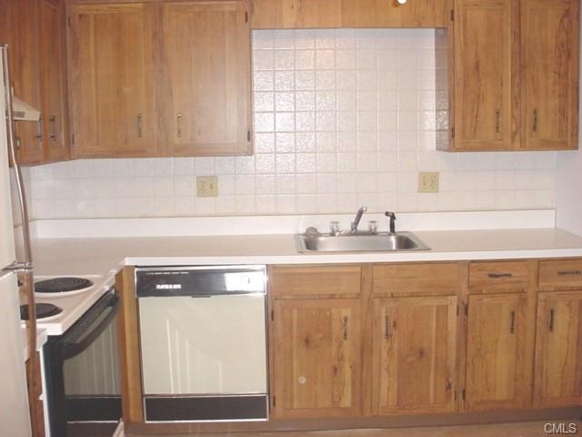 4100 Park Avenue, Bridgeport, CT 06604