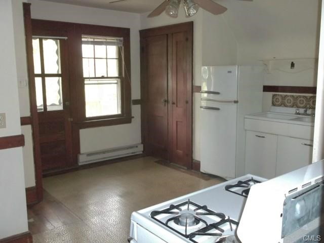 78 Harborview Avenue, Bridgeport, CT 06605