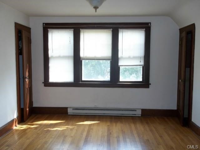 78 Harborview Avenue, Bridgeport, CT 06605