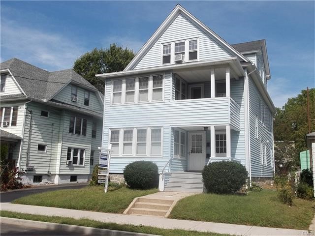 76 Harborview Avenue, Bridgeport, CT 06605
