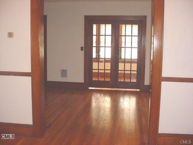 76 Harborview Avenue, Bridgeport, CT 06605