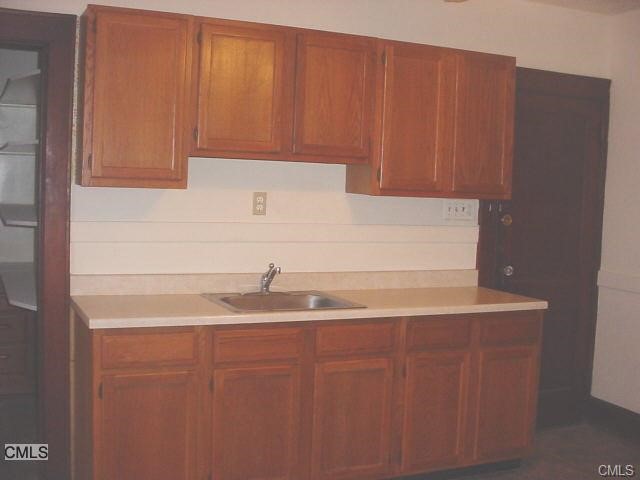 76 Harborview Avenue, Bridgeport, CT 06605