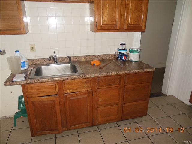 402 Wood Avenue, Bridgeport, CT 06605