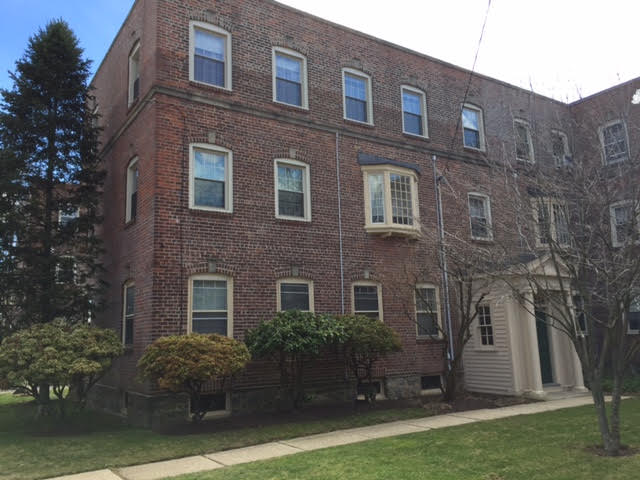 21 Haddon Street, Bridgeport, CT 06605