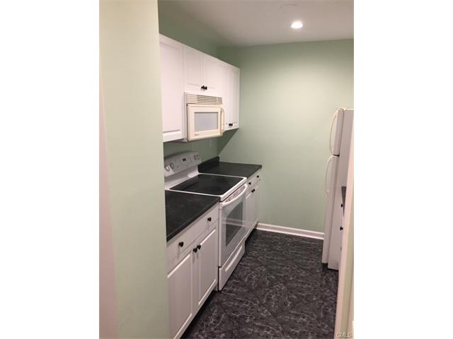 393 Laurel Avenue, Bridgeport, CT 06605