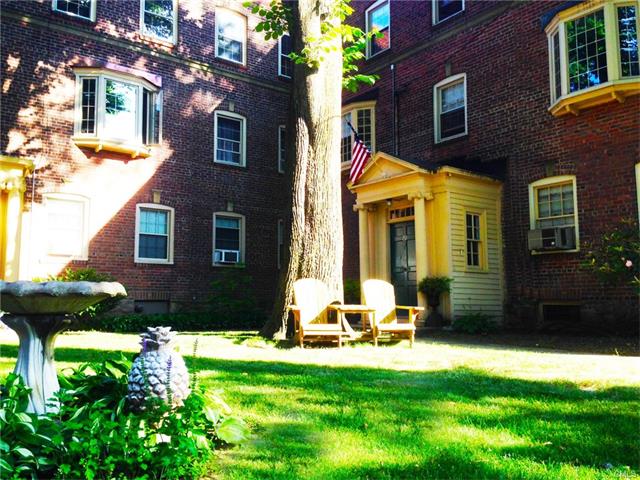 20 Rowsley Street, Bridgeport, CT 06605