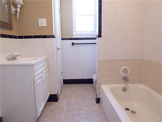 58 Taft Avenue, Bridgeport, CT 06606
