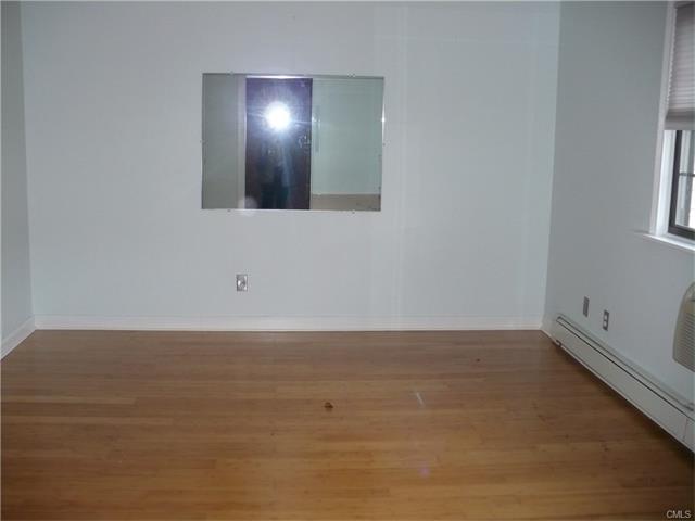 37 Enid Street North, Bridgeport, CT 06606