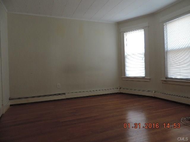 37 Jackson Avenue, Bridgeport, CT 06606