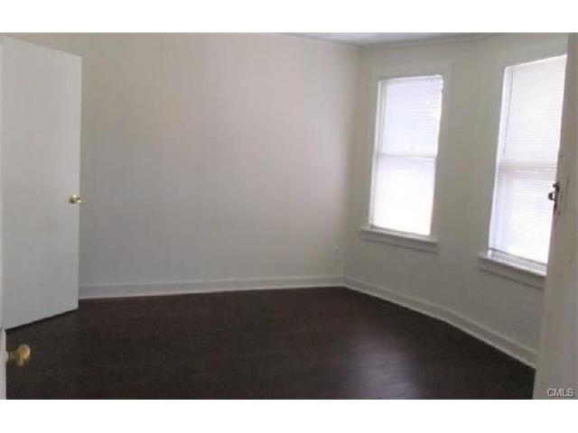 37 Jackson Avenue, Bridgeport, CT 06606