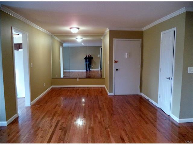 333 Vincellette Street, Bridgeport, CT 06606