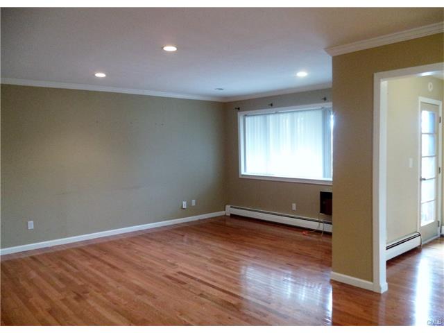 333 Vincellette Street, Bridgeport, CT 06606