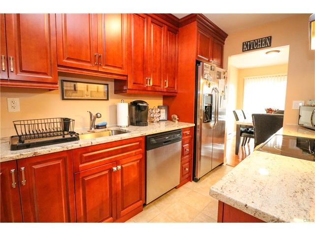 38 Kennedy Drive, Bridgeport, CT 06606
