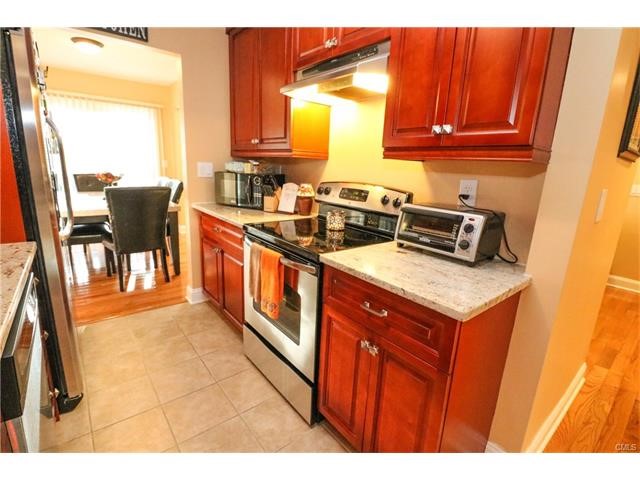 38 Kennedy Drive, Bridgeport, CT 06606