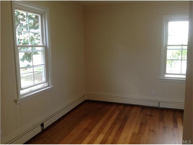 375 Ruth Street, Bridgeport, CT 06606