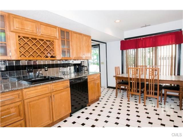 557A Queen Street, Bridgeport, CT 06606