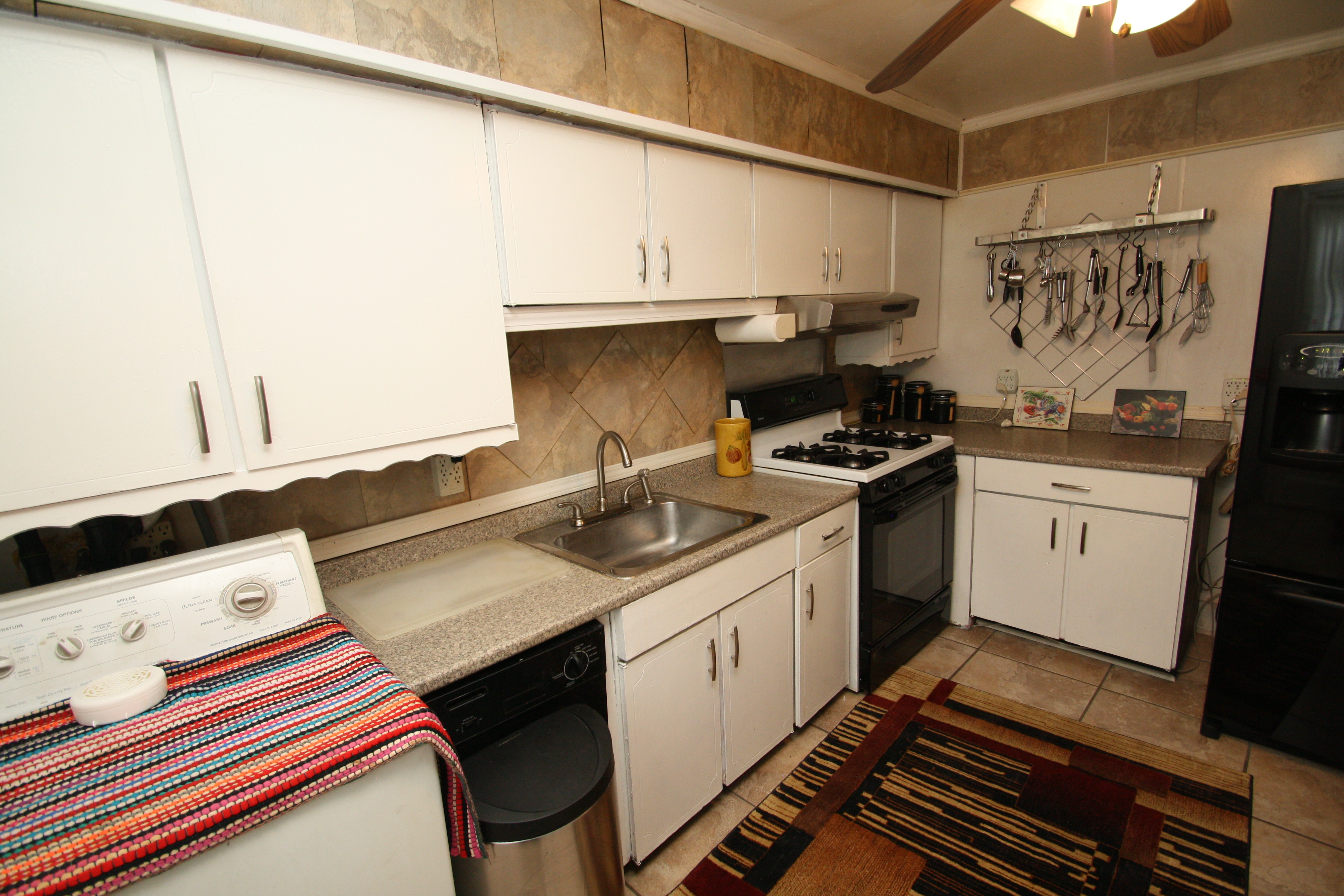 85 Karen Court Unit B, Bridgeport, CT 06606