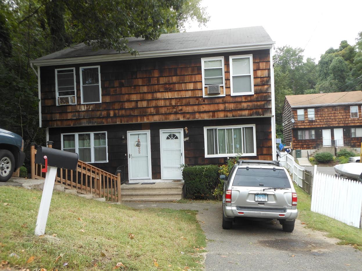 128 Robert ST, Bridgeport, CT 06606