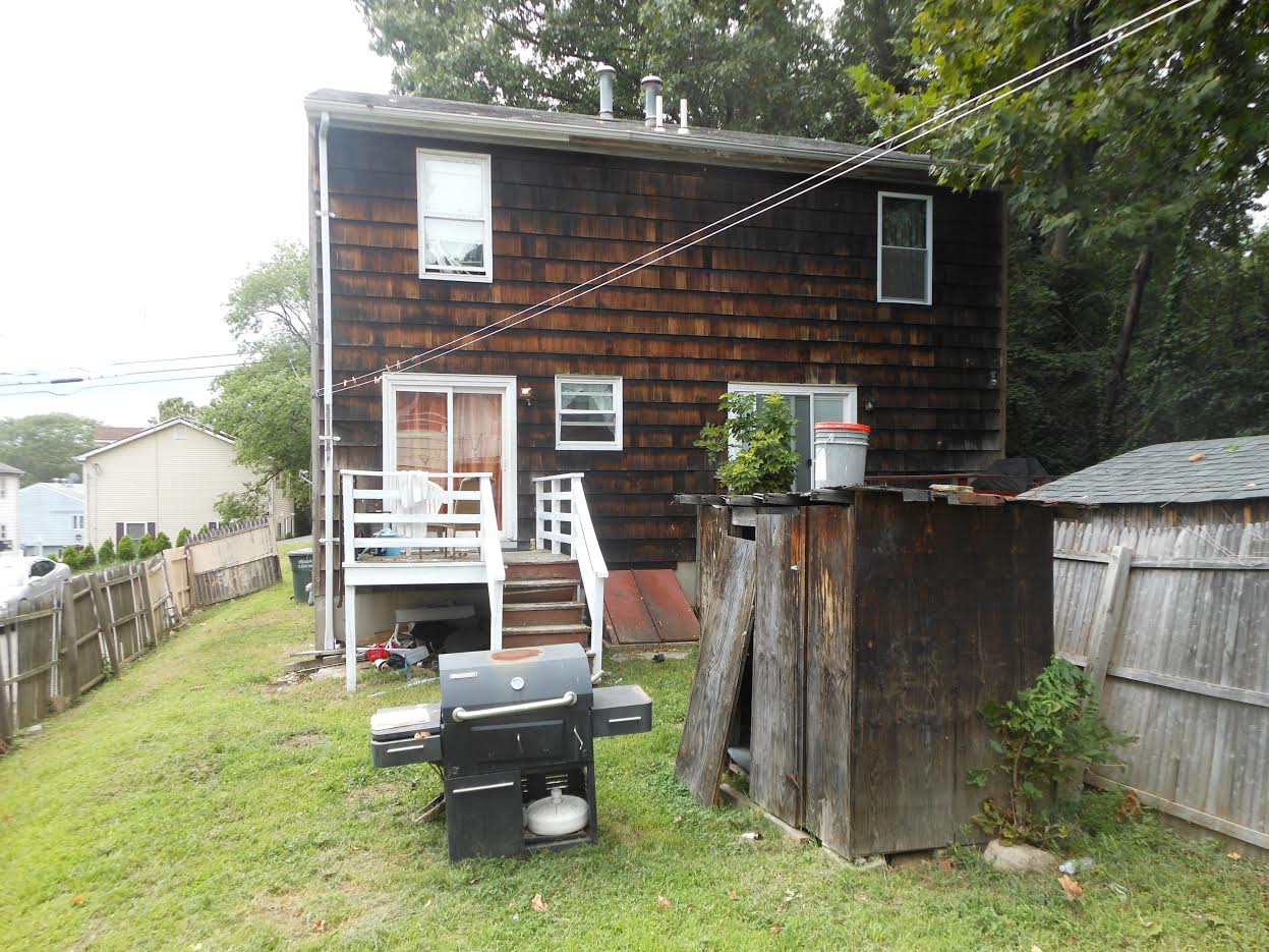 128 Robert ST, Bridgeport, CT 06606
