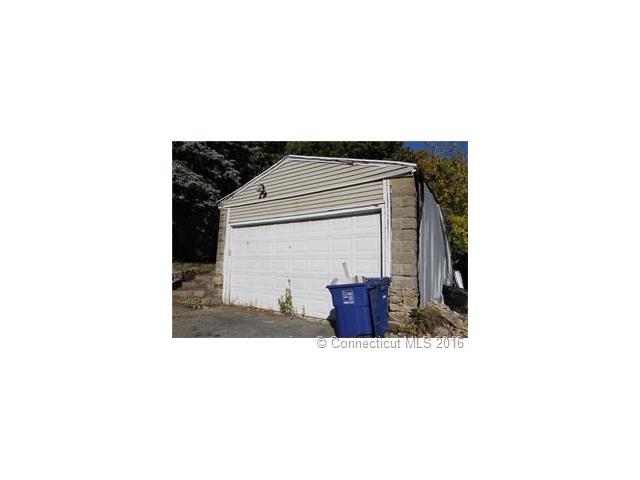 98 Anson St, Bridgeport, CT 06606