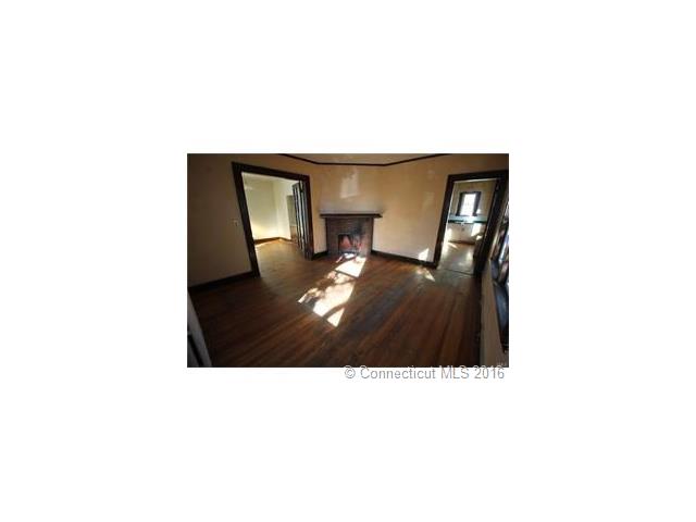 98 Anson St, Bridgeport, CT 06606