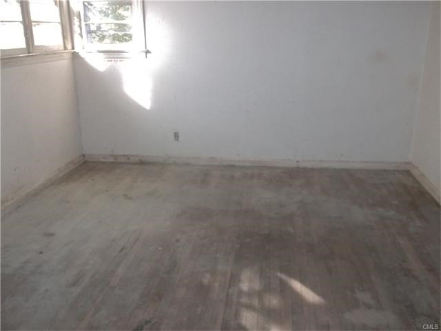42 Loftus Circle, Bridgeport, CT 06606
