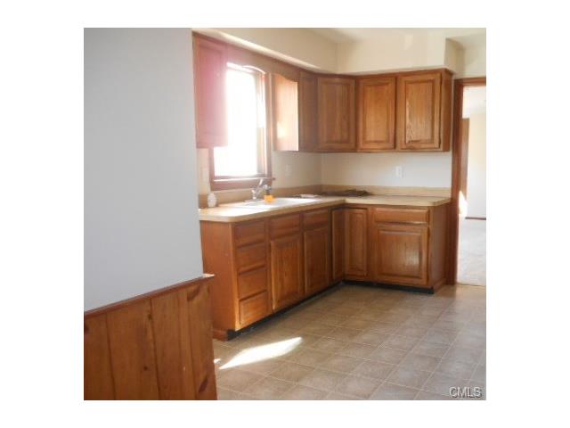 572 Garfield Avenue, Bridgeport, CT 06606