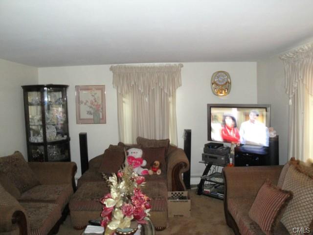 85 Grenelle Street, Bridgeport, CT 06606