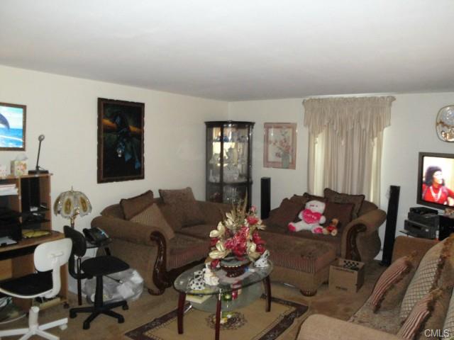 85 Grenelle Street, Bridgeport, CT 06606