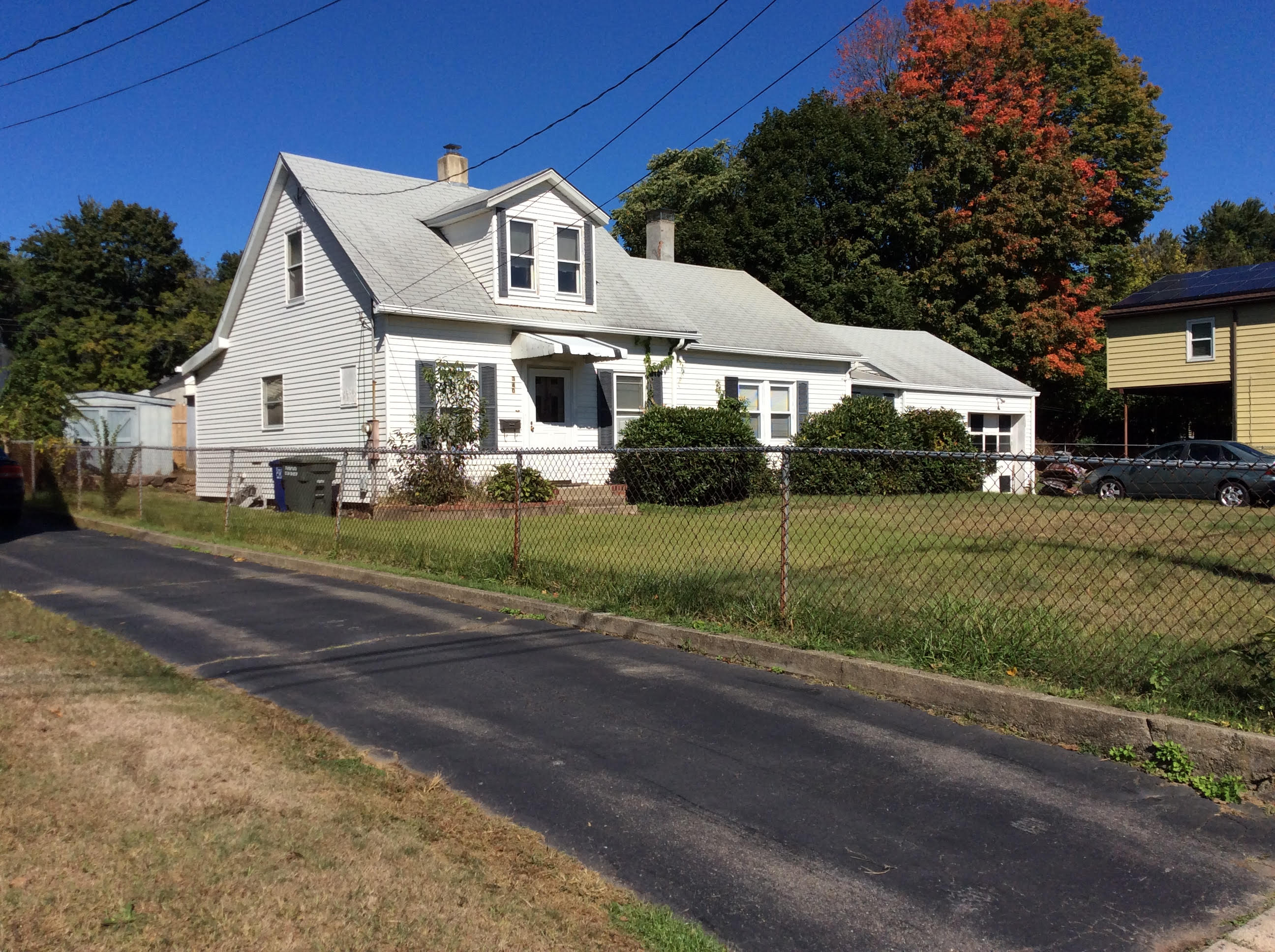 340 Soundview Ave, Bridgeport, CT 06606