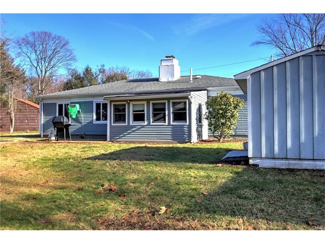 226 Bear Paw Road, Bridgeport, CT 06606