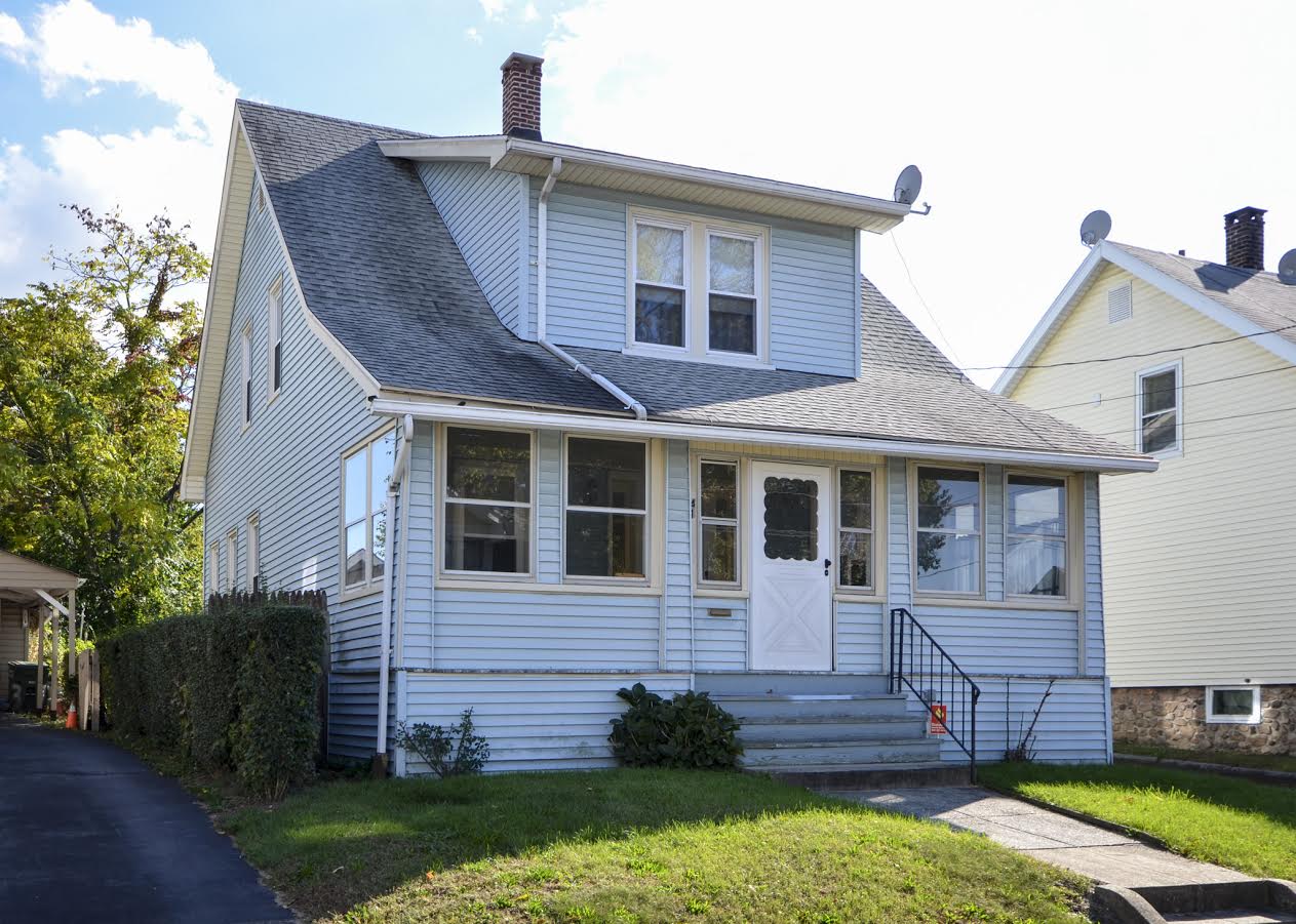 41 Hillhouse Ave, Bridgeport, CT 06606