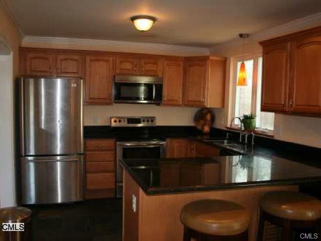 950 Lakeside Drive, Bridgeport, CT 06606