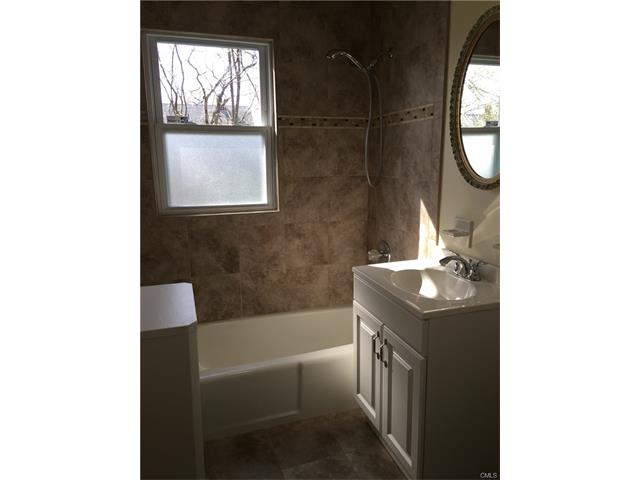 435 Ruth Street, Bridgeport, CT 06606