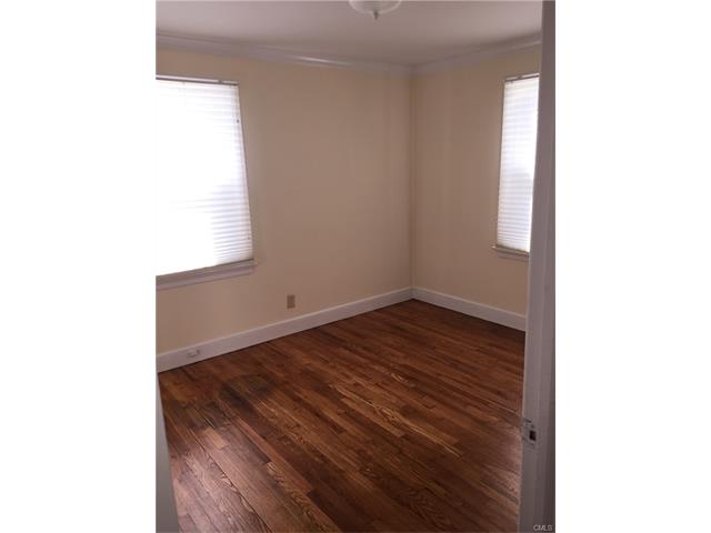 435 Ruth Street, Bridgeport, CT 06606