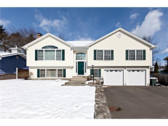 2420 Old Town Road, Bridgeport, CT 06606