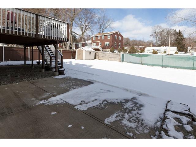 2420 Old Town Road, Bridgeport, CT 06606