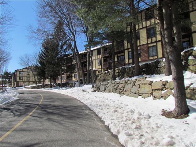 31 Teresa Place, Bridgeport, CT 06606